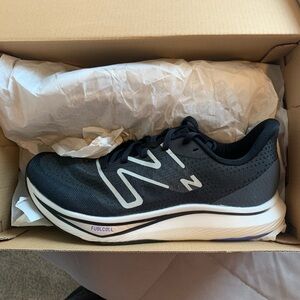 New Balance FuelCell Rebel v3